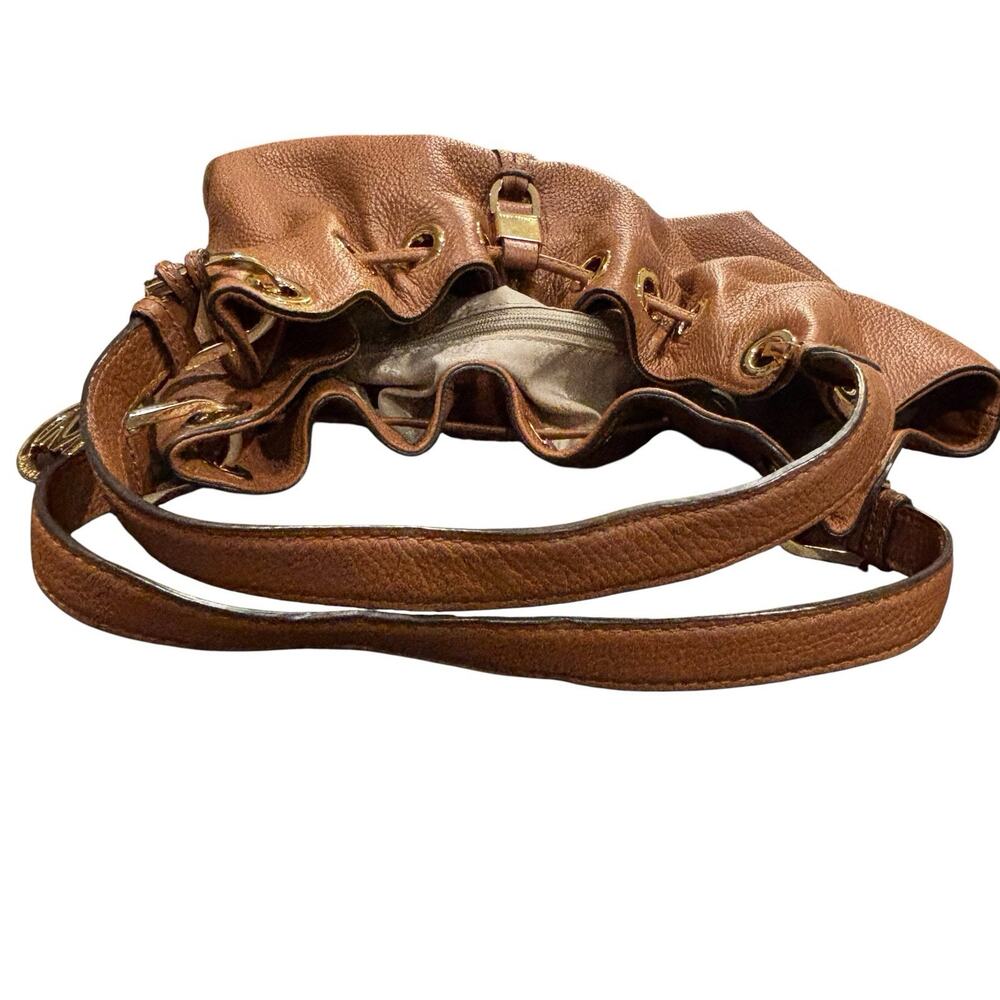 Michael Kors Camden Luggage Brown Drawstring Hobo Bag Fringe Tassel Gold NWOT - Picture 8 of 15